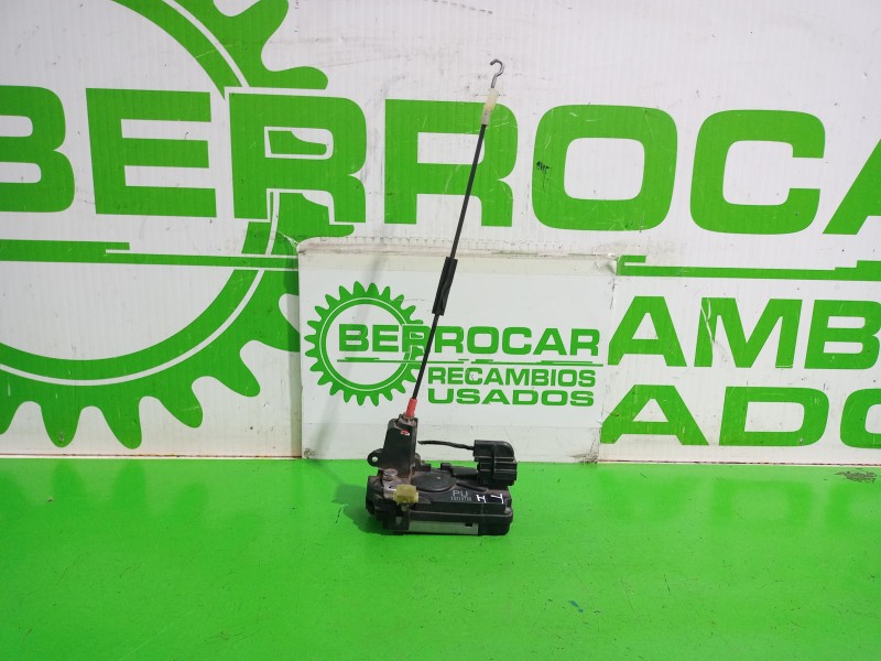 Recambio de cerradura puerta trasera izquierda para opel astra h berlina essentia referencia OEM IAM 13210738  