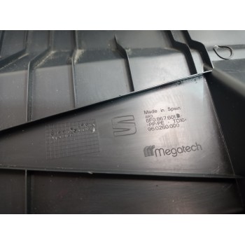 Recambio de guarnecido porton trasero para seat ibiza (kj1) reference referencia OEM IAM 6F0867601  
