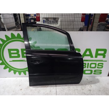 Recambio de puerta delantera derecha para opel zafira b 1.9 cdti referencia OEM IAM 124242  