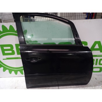 Recambio de puerta delantera derecha para opel zafira b 1.9 cdti referencia OEM IAM 124242  