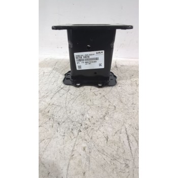 PUNTERA DELANTERA DERECHA DE PARAGOLPES 647201H010 