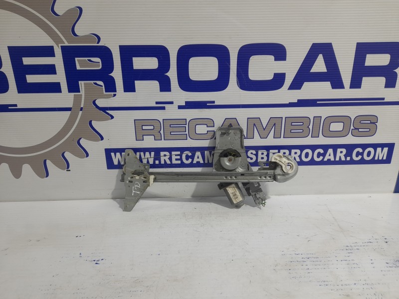Recambio de elevalunas trasero derecho para peugeot 307 (s1) 2.0 hdi cat referencia OEM IAM 400584T  