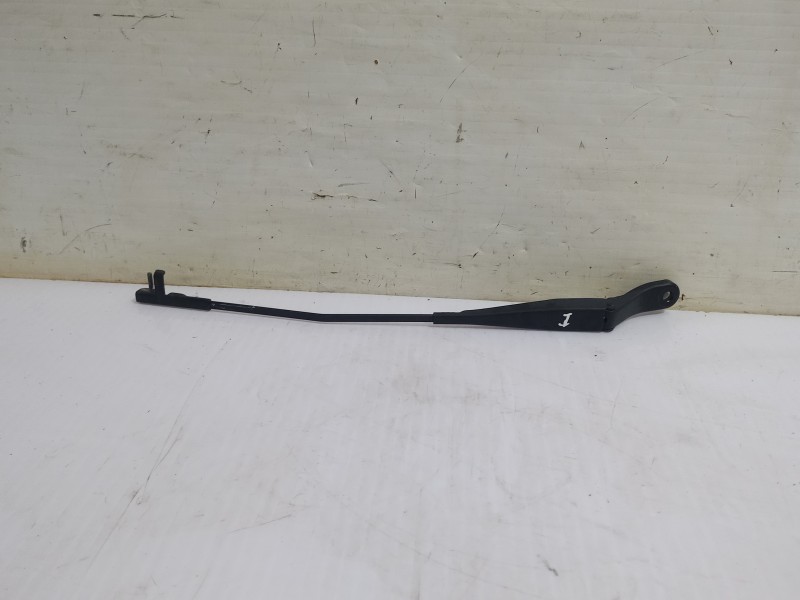 Recambio de brazo limpia delantero izquierdo para peugeot 207 confort referencia OEM IAM 6429AL  
