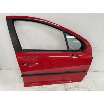 Recambio de puerta delantera derecha para peugeot 207 confort referencia OEM IAM 9004X8  