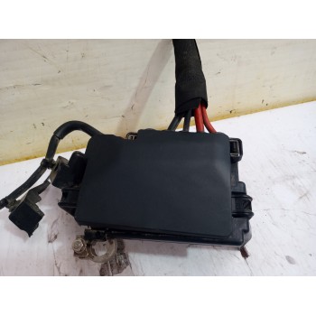 CAJA RELES / FUSIBLES 2Q0937550B 