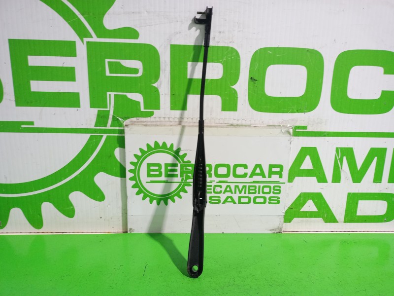 Recambio de brazo limpia delantero izquierdo para opel astra h berlina essentia referencia OEM IAM 13111219  