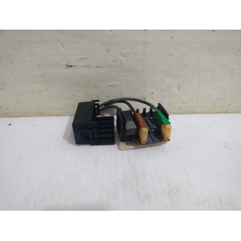 Recambio de caja reles / fusibles para peugeot 207 confort referencia OEM IAM 9656984480  
