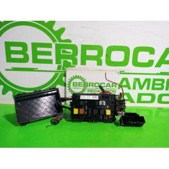 CAJA RELES / FUSIBLES 13206751 