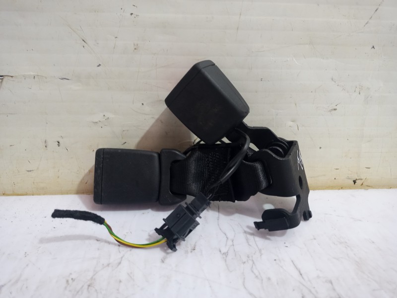Recambio de enganche cinturon trasero central para seat ibiza (kj1) reference referencia OEM IAM 633803300E  