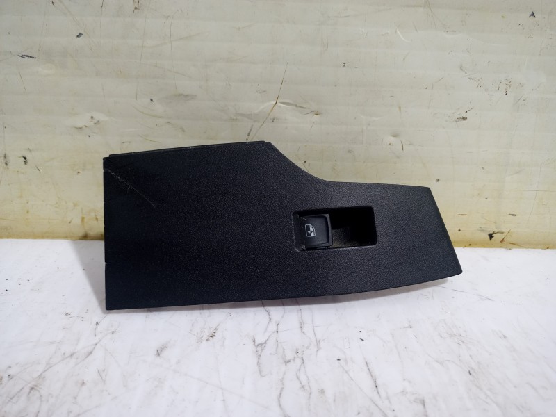 Recambio de mando elevalunas trasero derecho para seat ibiza (kj1) reference referencia OEM IAM 6F1867172  