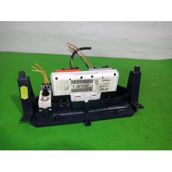 Recambio de pantalla multifuncion para renault clio ii fase i (b/cbo) 1.2 referencia OEM IAM P7700436307A  