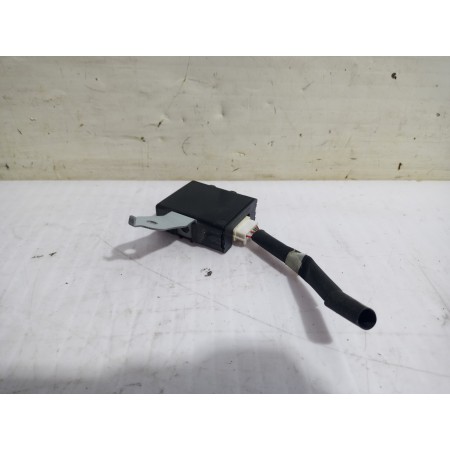 Recambio de modulo electronico para toyota prius (nhw20) basis referencia OEM IAM 8999347011  