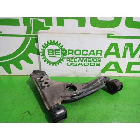 Recambio de brazo suspension inferior delantero izquierdo para opel zafira b 1.9 cdti referencia OEM IAM 5352029  