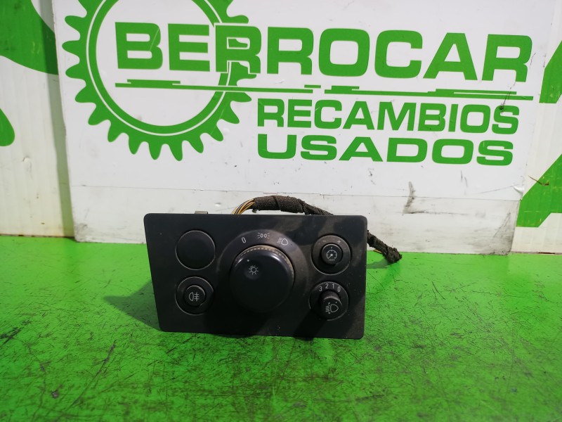 Recambio de mando luces para opel zafira b 1.9 cdti referencia OEM IAM 13205863  