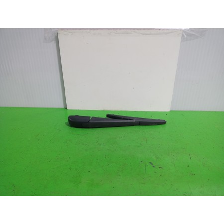 Recambio de brazo limpia trasero para toyota auris touring sports (e18) hybrid feel! edition referencia OEM IAM 8524102060  