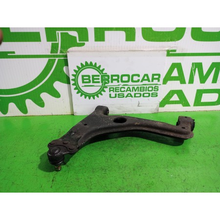 Recambio de brazo suspension inferior delantero derecho para opel zafira b 1.9 cdti referencia OEM IAM 5352030  