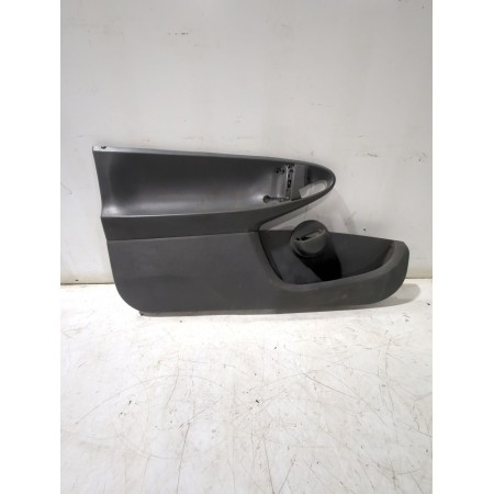 Recambio de guarnecido puerta delantera izquierda para peugeot 107 (pm_, pn_) 1.4 hdi referencia OEM IAM 676120H020  