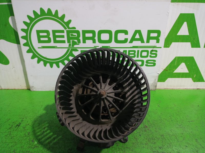 Recambio de motor calefaccion para opel zafira b 1.9 cdti referencia OEM IAM D8087  