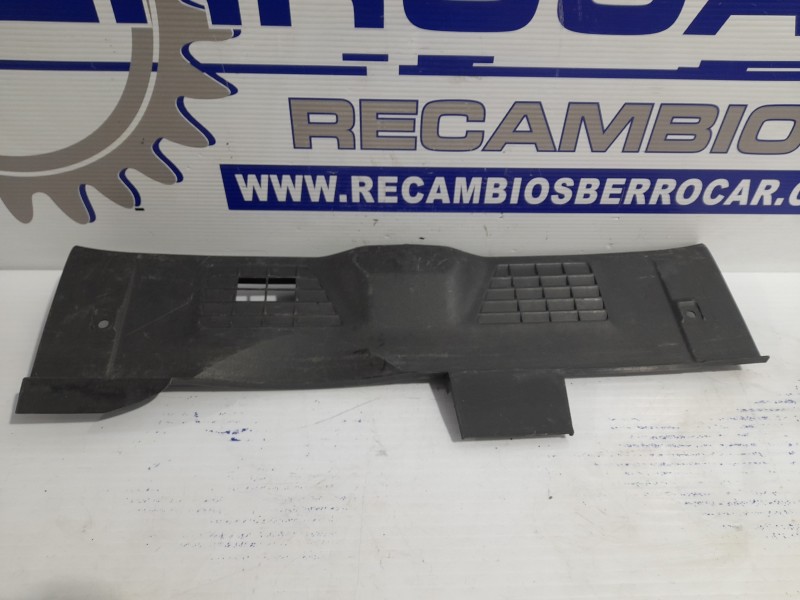 Recambio de moldura maletero para peugeot 307 (s1) 2.0 hdi cat referencia OEM IAM 9632752077  