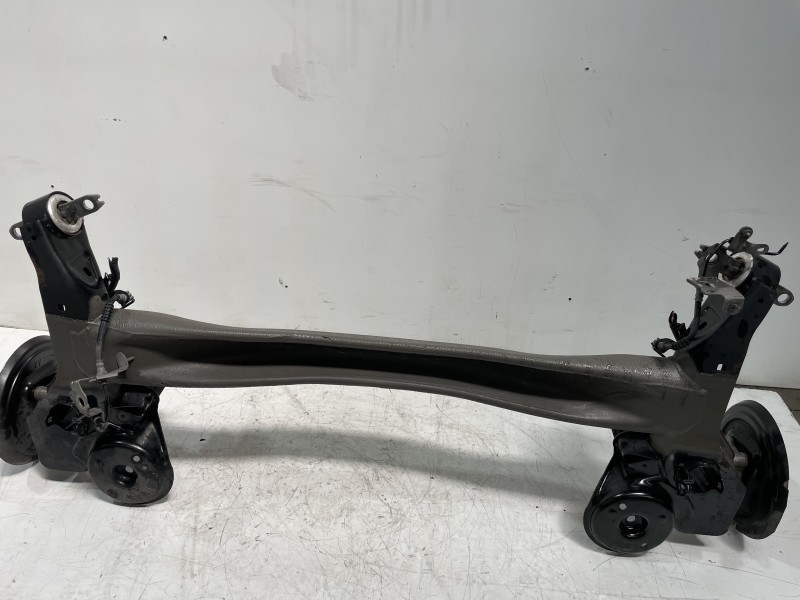 Recambio de puente trasero para opel grandland x opel 2020 referencia OEM IAM 1647872280  