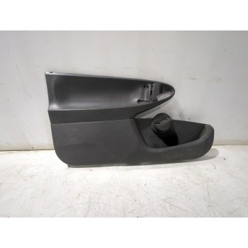 Recambio de guarnecido puerta delantera izquierda para peugeot 107 (pm_, pn_) 1.4 hdi referencia OEM IAM 676120H020  