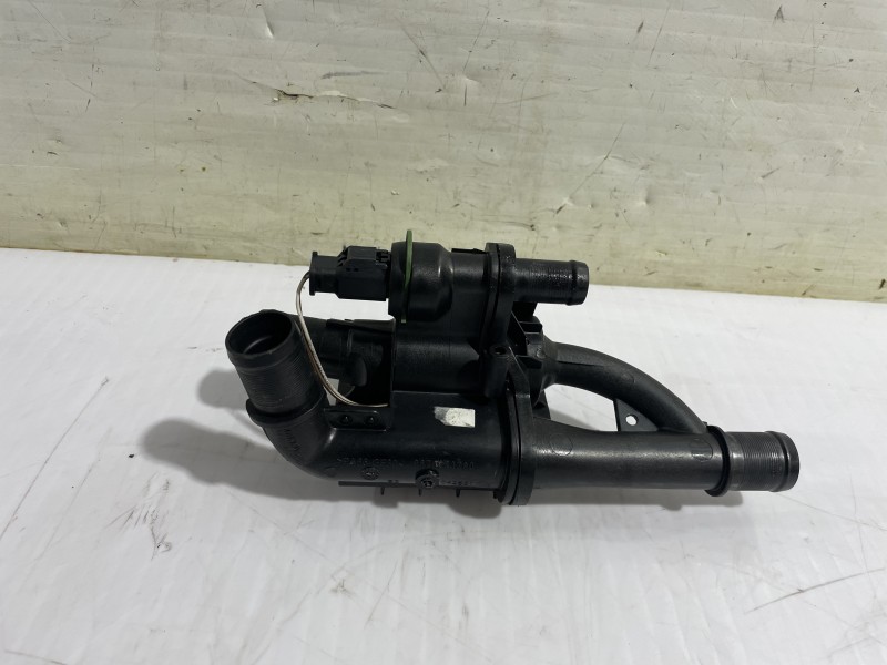 Recambio de termostato para peugeot 207 confort referencia OEM IAM 9670253780  