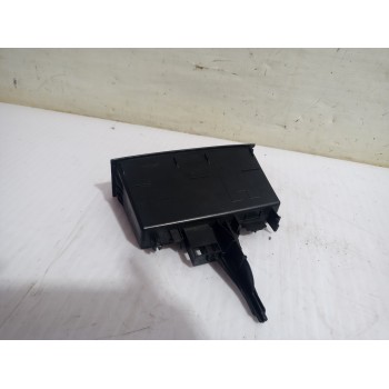 Recambio de moldura para peugeot 207 confort referencia OEM IAM 9658919577  