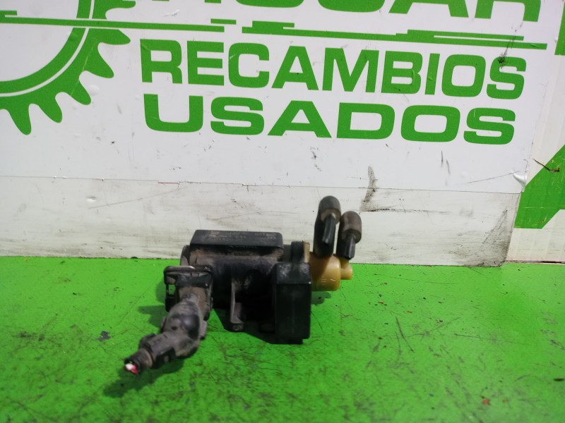 Recambio de valvula para opel zafira b 1.9 cdti referencia OEM IAM 55563534  