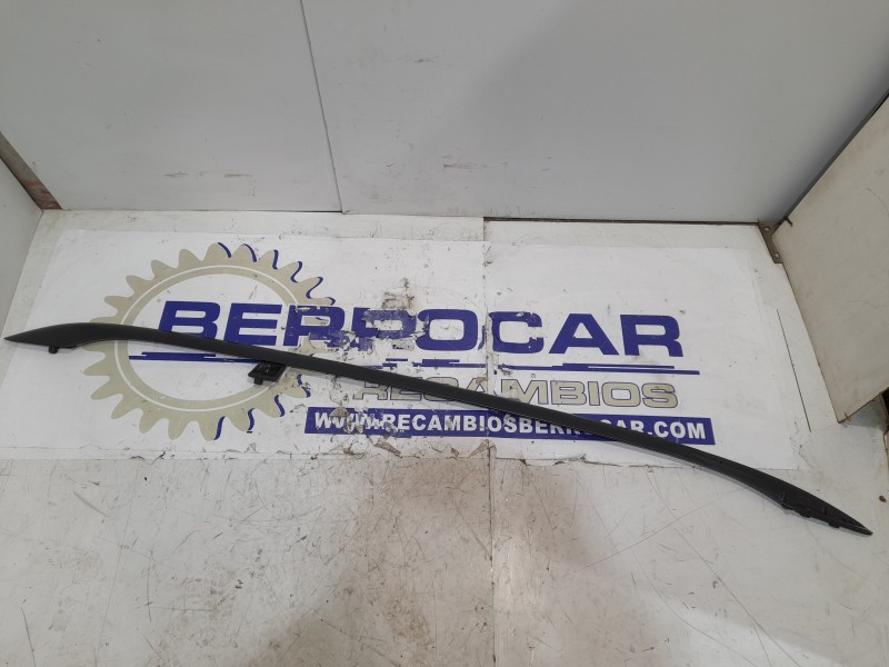 Recambio de moldura para skoda octavia combi (5e5) referencia OEM IAM 1Z9860034  
