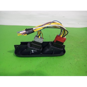 Recambio de mando elevalunas delantero izquierdo para renault clio ii fase i (b/cbo) 1.2 referencia OEM IAM 3117414  