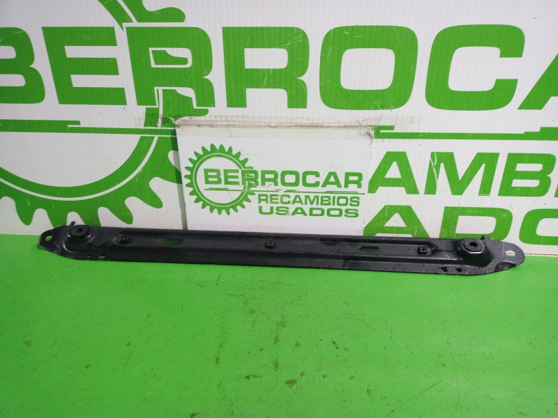 Recambio de travesaño para citroën c4 berlina collection referencia OEM IAM 3502AW  