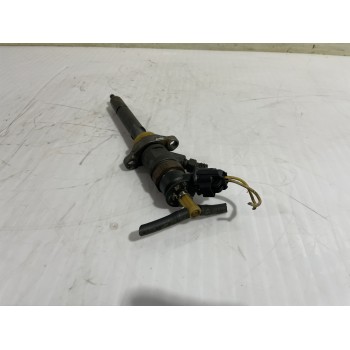 Recambio de inyector para peugeot 207 confort referencia OEM IAM 0445110311  