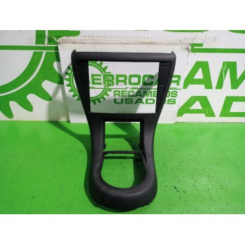 Recambio de moldura para citroën c4 berlina collection referencia OEM IAM 9646338577  