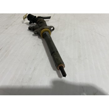 Recambio de inyector para peugeot 207 confort referencia OEM IAM 0445110311  