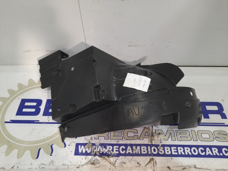 Recambio de paso rueda trasero para opel vivaro b kasten/combi referencia OEM IAM 93867900  