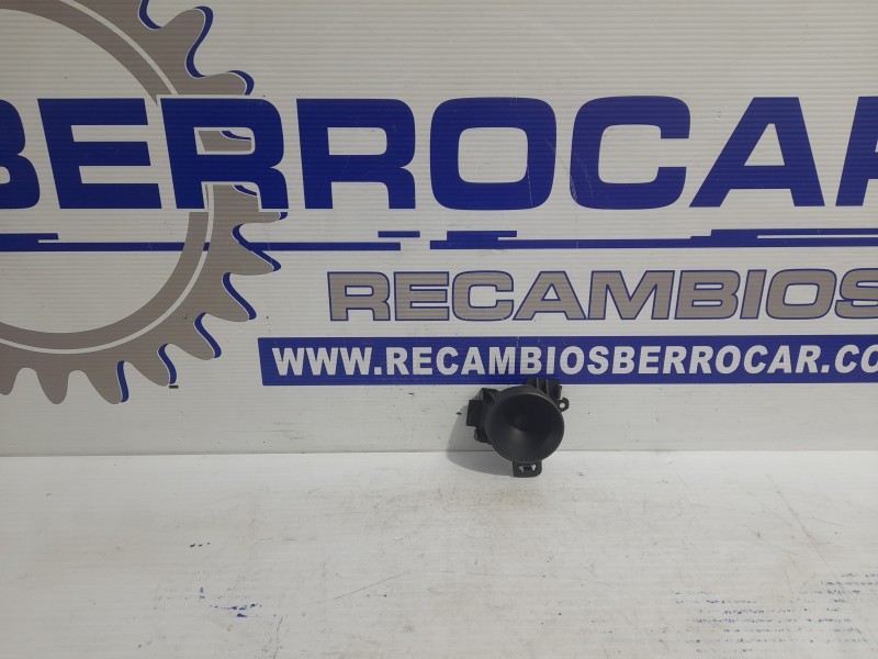 Recambio de cubierta faro antiniebla izquierdo para citroën c4 cactus 1.5 blue-hdi fap referencia OEM IAM 9801877677  
