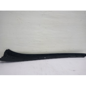 Recambio de moldura derecha para seat toledo (5p2) exclusive referencia OEM IAM 5P0854320  