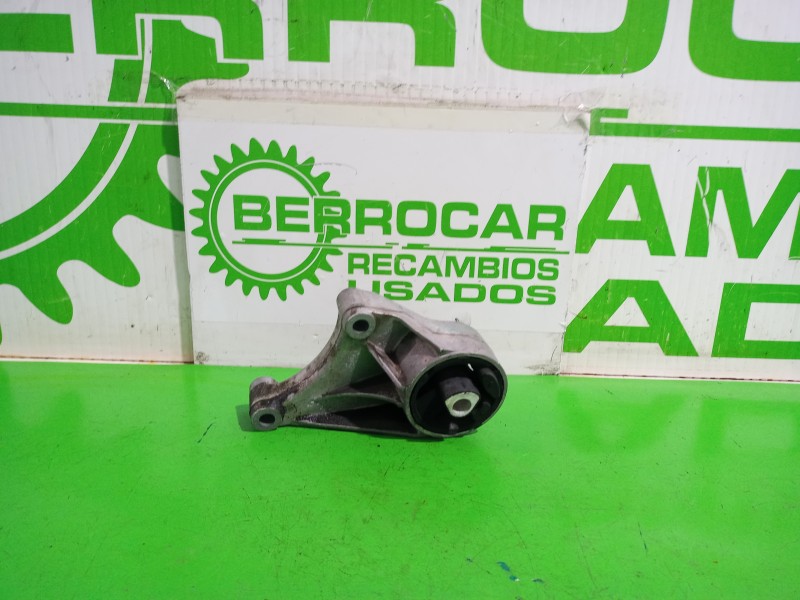 Recambio de soporte caja cambios para opel astra h berlina essentia referencia OEM IAM V05456  