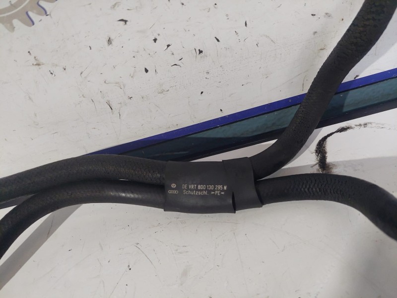 Recambio de tubo11 para volkswagen passat berlina (3b2) 1.9 tdi referencia OEM IAM 8D0130295  