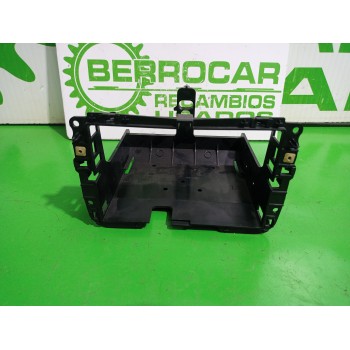 Recambio de moldura para peugeot 508 active referencia OEM IAM 9686448080  