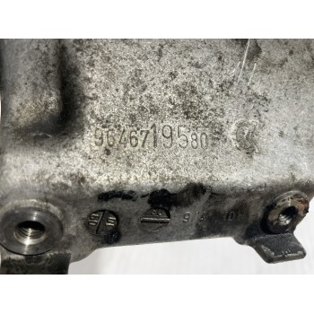 Recambio de soporte alternador para peugeot 207 confort referencia OEM IAM 9646719580  