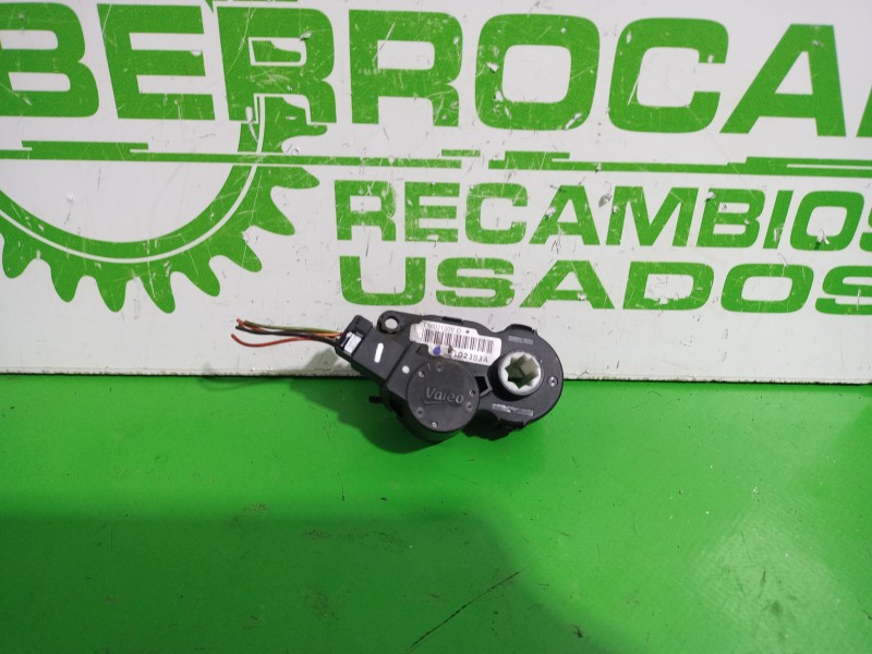 Recambio de motor apertura trampilla para peugeot 508 active referencia OEM IAM T1002120V  