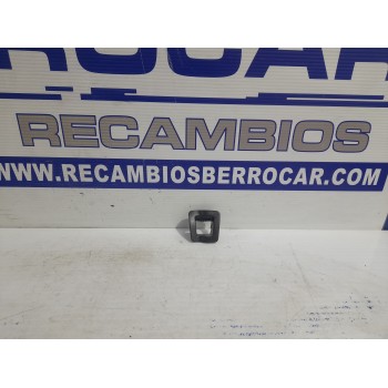 Recambio de carcasa isofix para mercedes-benz clase b (w245) 2.0 cat referencia OEM IAM A1699230322  
