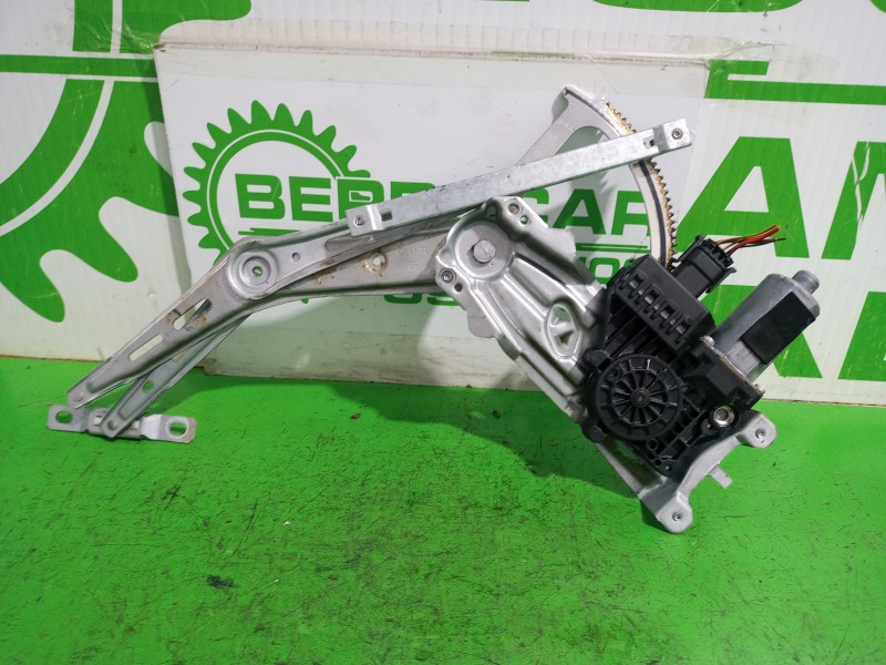 Recambio de elevalunas delantero derecho para opel zafira b 1.9 cdti referencia OEM IAM 994887  