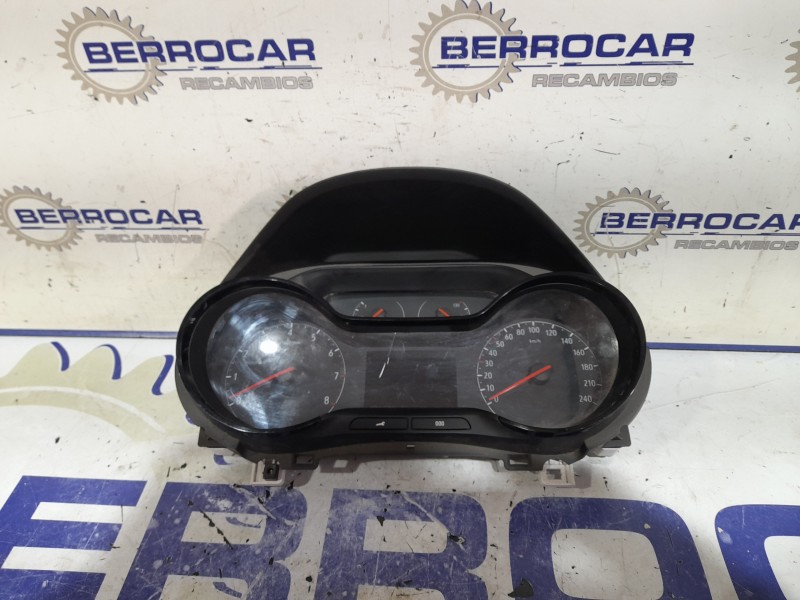 Recambio de cuadro instrumentos para opel crossland x referencia OEM IAM 9831117380  