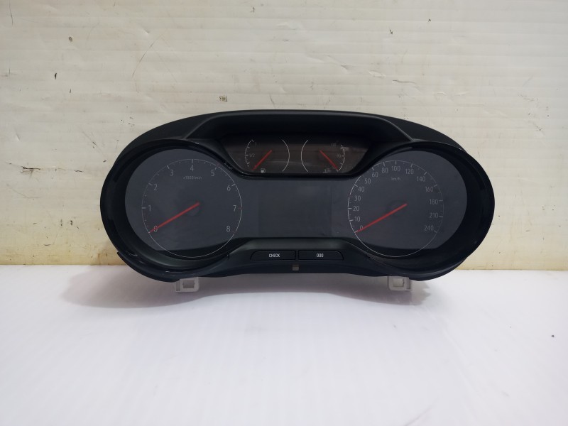 Recambio de cuadro instrumentos para opel grandland x opel 2020 referencia OEM IAM 9836081680  