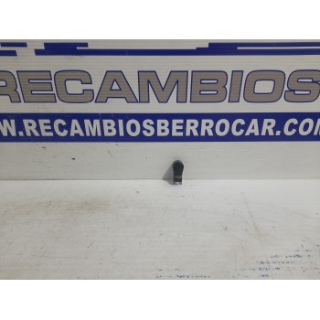 Recambio de tapa brazo limpia parabrisas para renault twingo 1.6 16v referencia OEM IAM 7701051885  