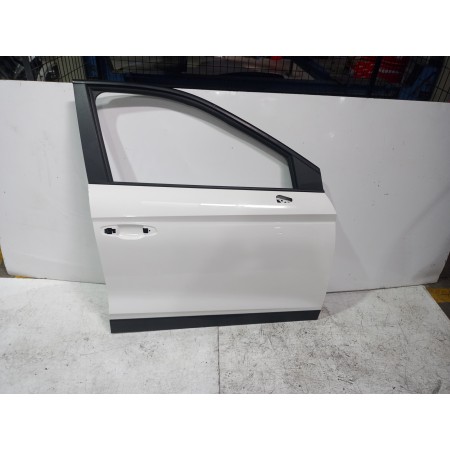 Recambio de puerta delantera derecha para seat arona xperience plus referencia OEM IAM 6F9831052D  
