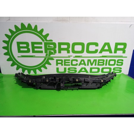 Recambio de travesaño superior para renault scenic ii 1.5 dci diesel referencia OEM IAM 8200140478  