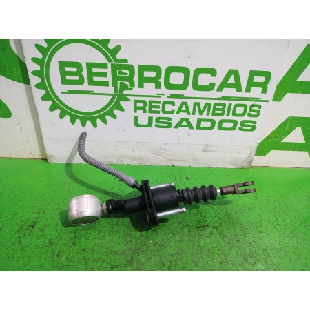 Recambio de bomba de embrague para opel zafira b 1.9 cdti referencia OEM IAM 90581565  
